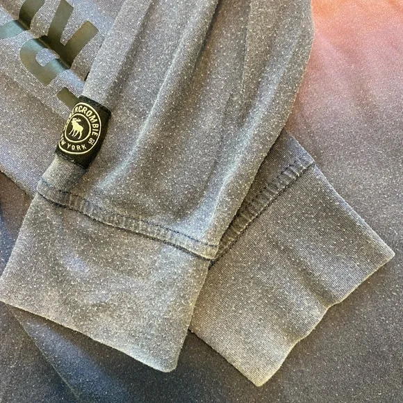 Abercrombie Kids Shirts Sweatshirts Tank Assorted Girls 9/10 and 11/12 Used - Picture 16 of 16